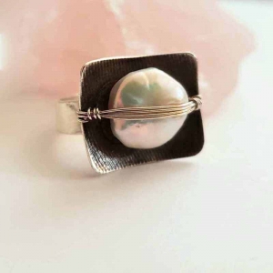 Sagewoman (Sterling silver and pearl ring, Size 7)